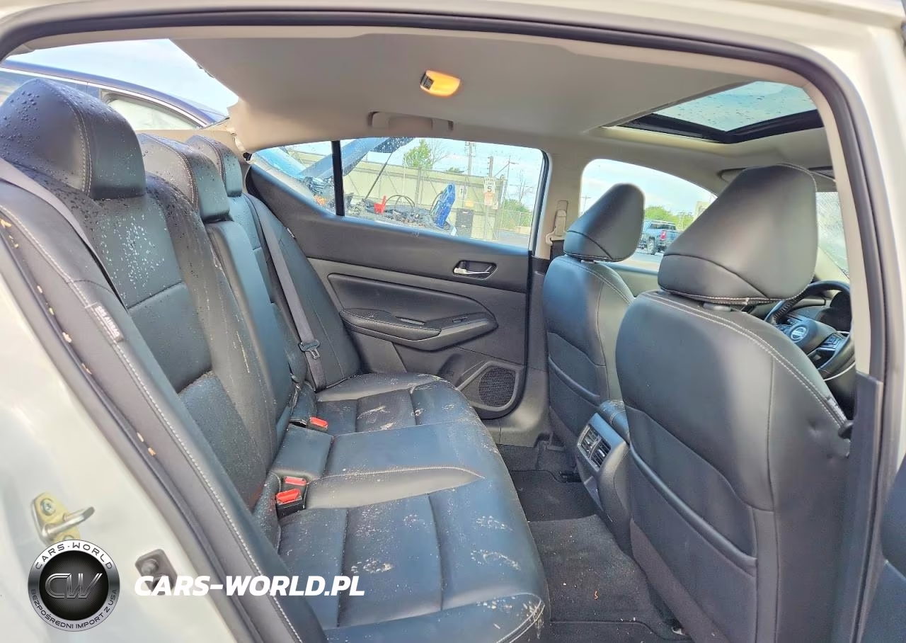 2019 Nissan Altima Platinum VIN:1N4BL4FW2KC146605 - 10