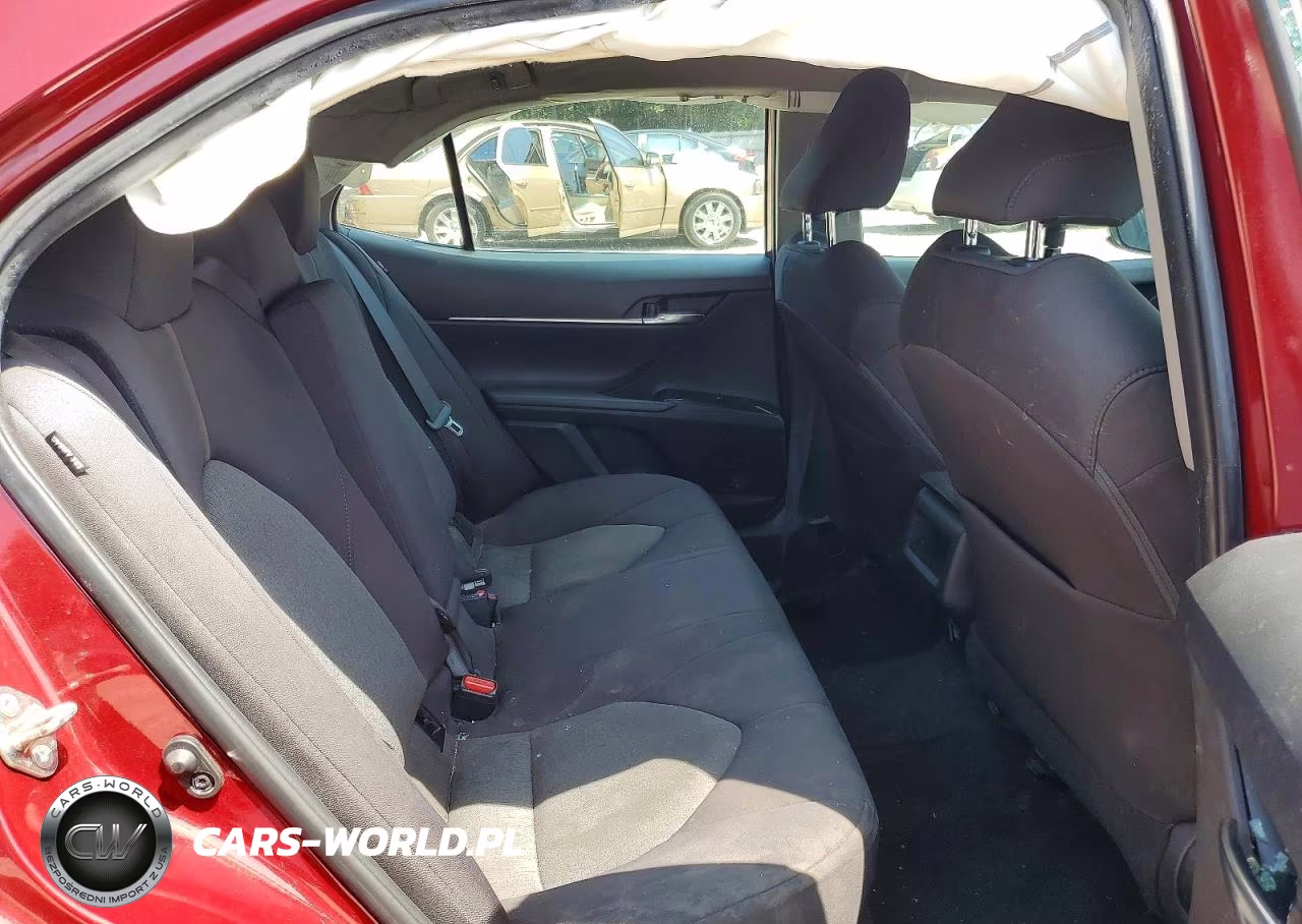 2020 Toyota Camry Le VIN:4T1C11AK1LU881056 - 10