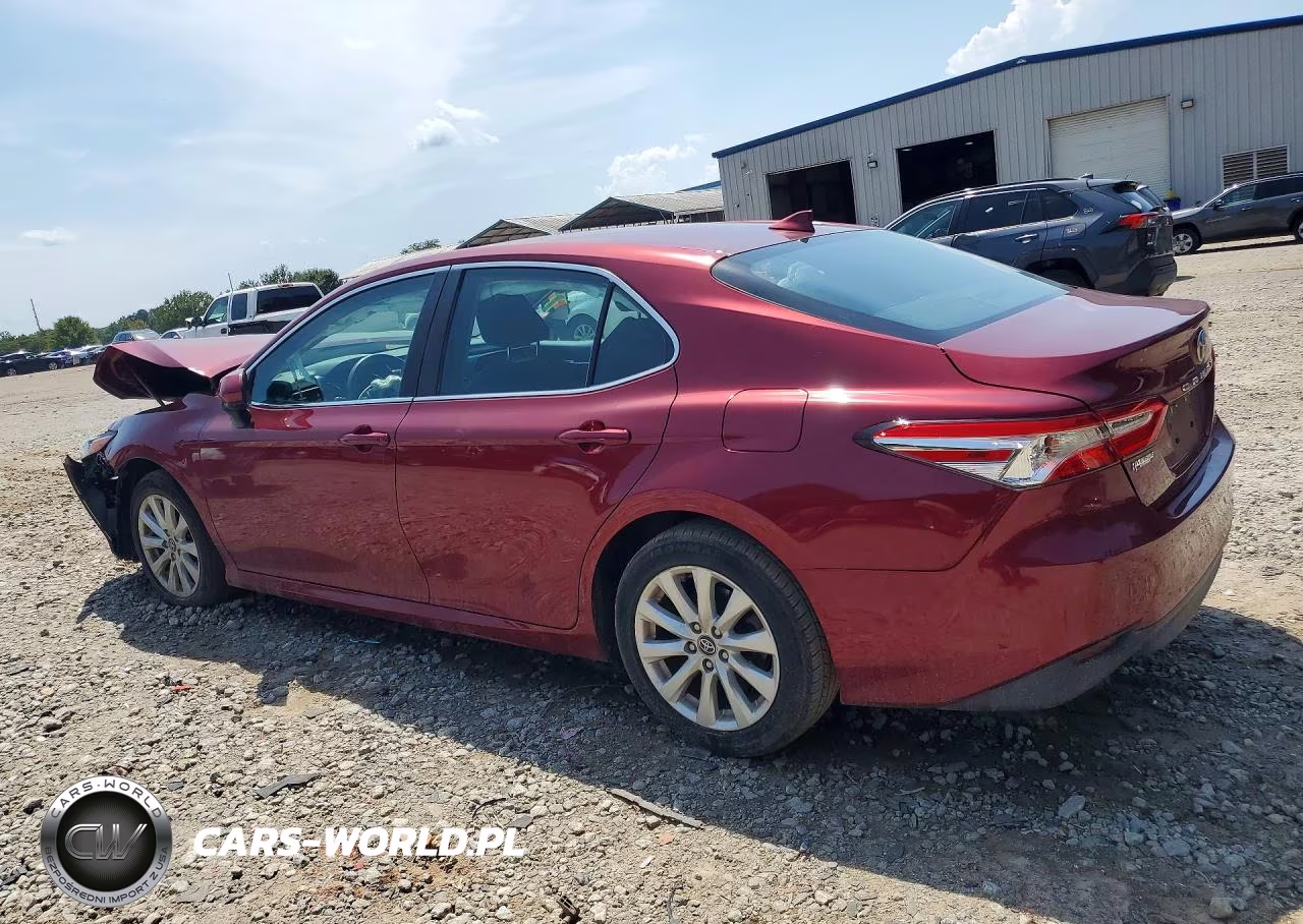 2020 Toyota Camry Le VIN:4T1C11AK1LU881056 - 2