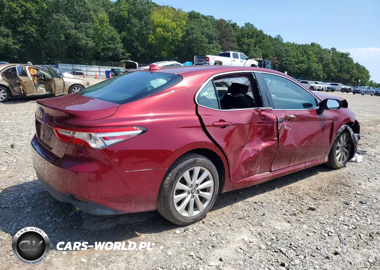 2020 Toyota Camry Le VIN:4T1C11AK1LU881056 - 3