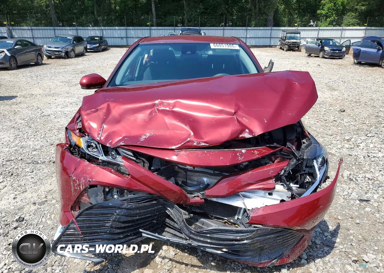 2020 Toyota Camry Le VIN:4T1C11AK1LU881056 - 5