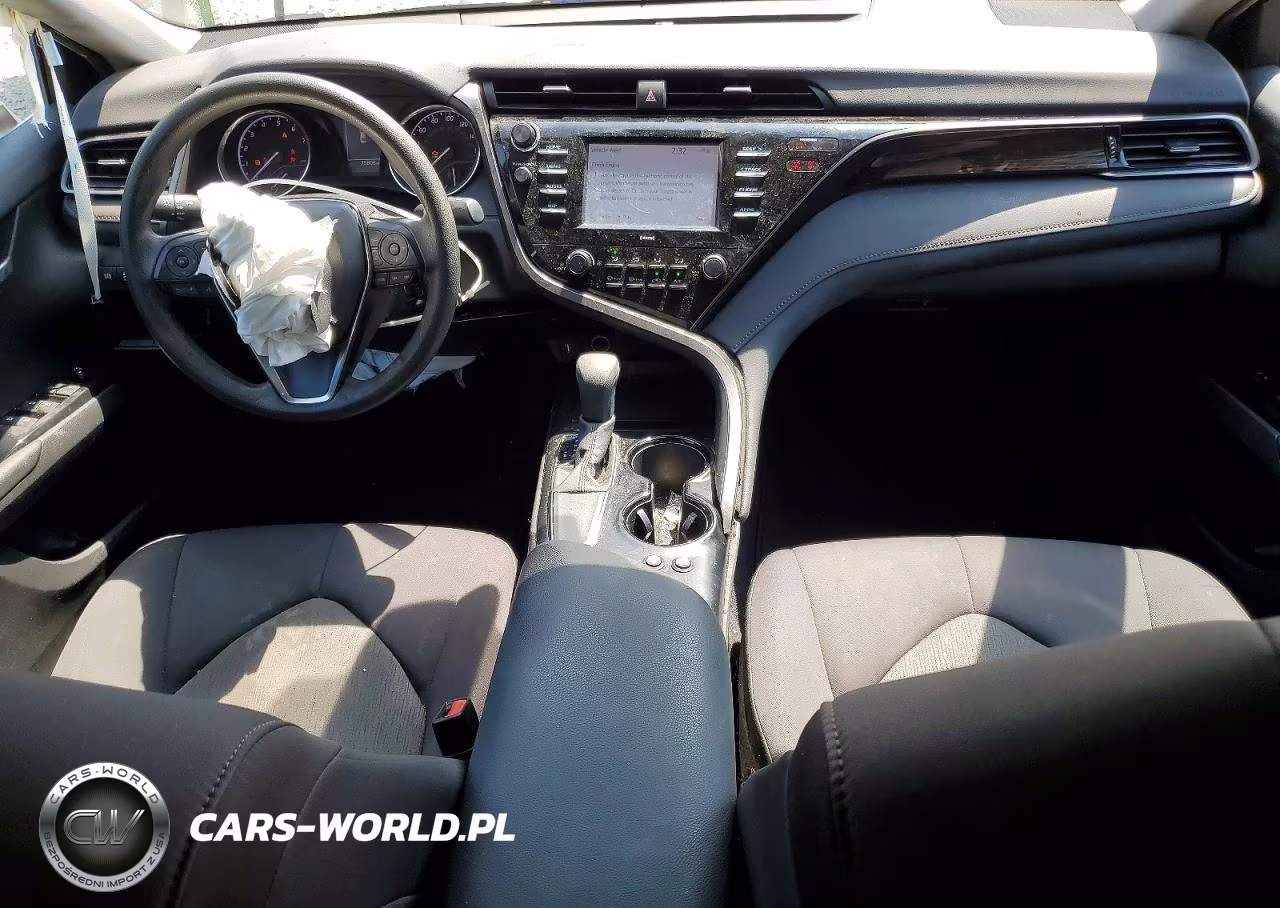 2020 Toyota Camry Le VIN:4T1C11AK1LU881056 - 8