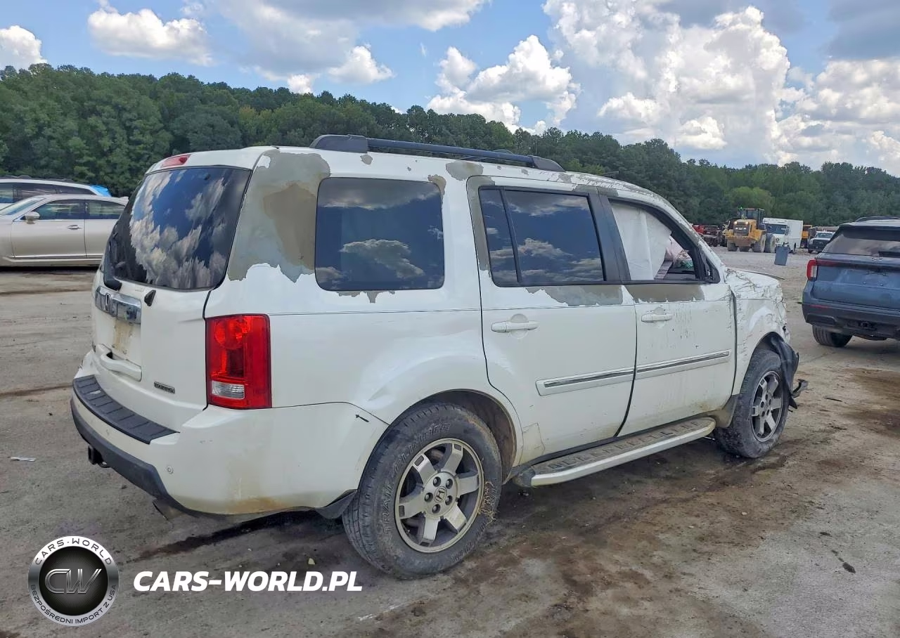 2011 Honda Pilot Touring VIN:5FNYF3H97BB057449 - 3