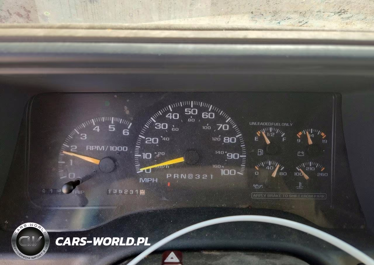 1999 Chevrolet Suburban C1500 VIN:3GNEC16R8XG116455 - 10