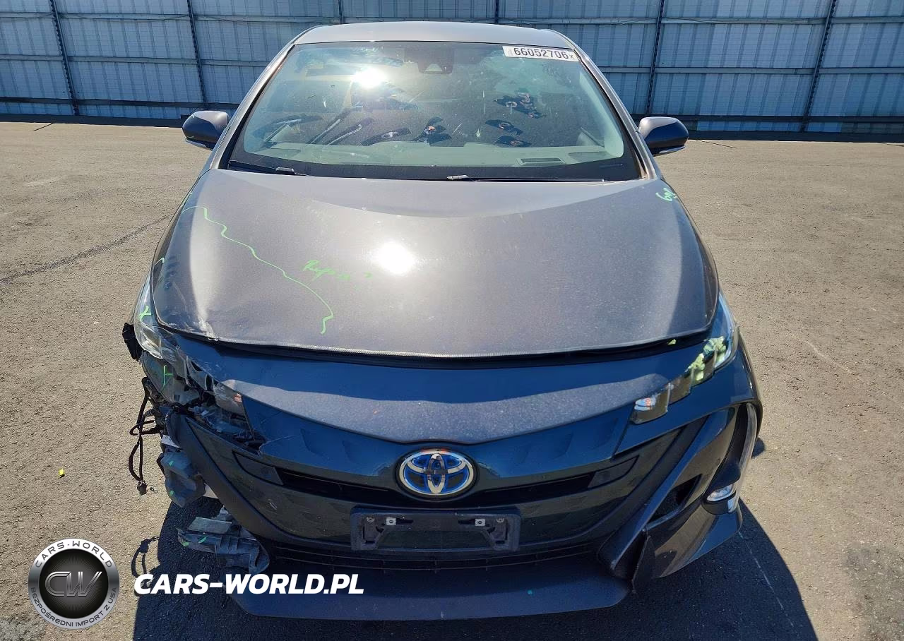 2017 Toyota Prius Prime Advanced VIN:JTDKARFP3H3063845 - 5