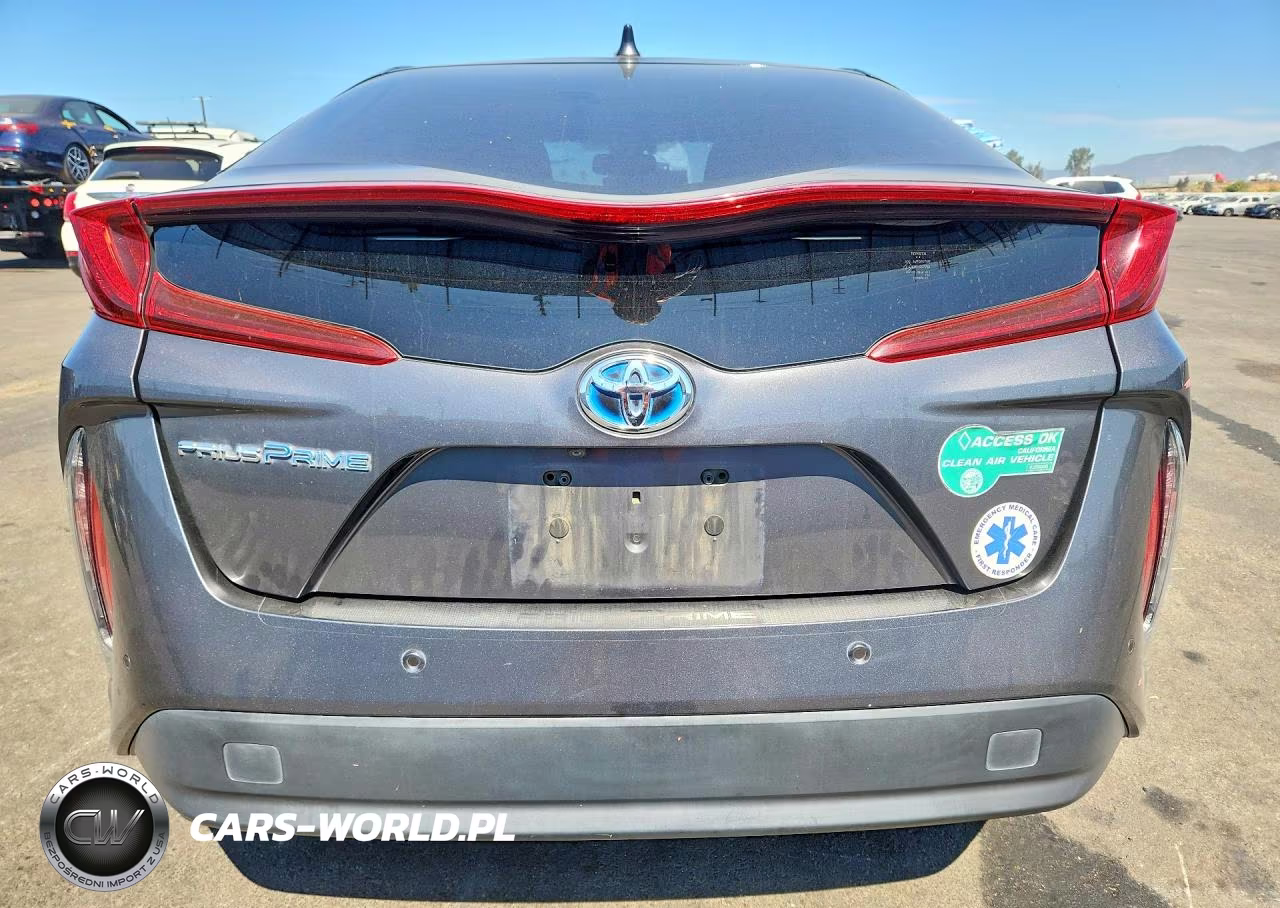 2017 Toyota Prius Prime Advanced VIN:JTDKARFP3H3063845 - 6