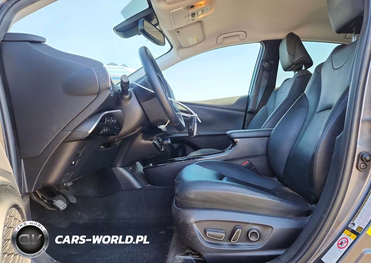 2017 Toyota Prius Prime Advanced VIN:JTDKARFP3H3063845 - 7