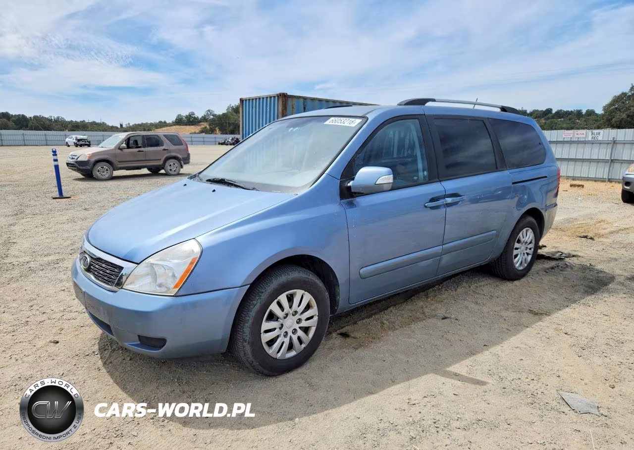 2012 Kia Sedona Lx