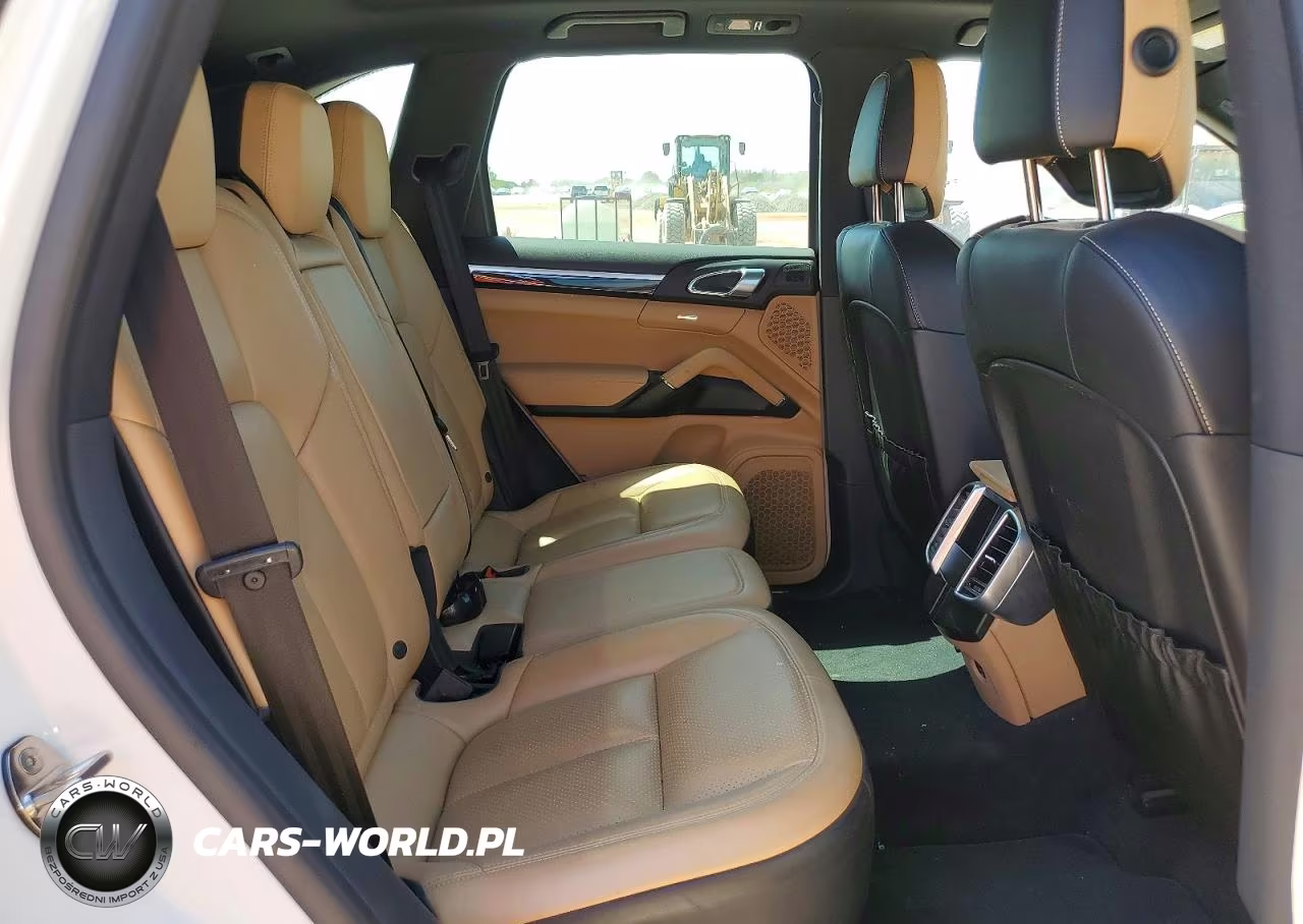 2017 Porsche Cayenne S VIN:WP1AB2A24HLA52752 - 11