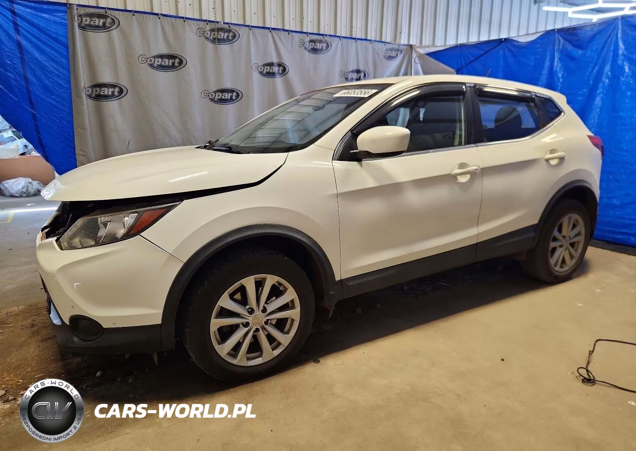 2018 Nissan Rogue Sport S – zdjęcie 1 z 13