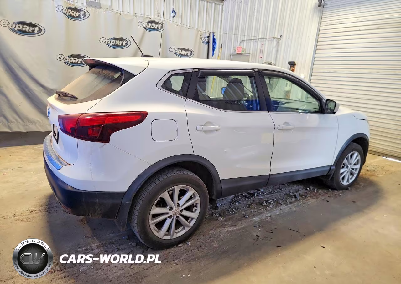 2018 Nissan Rogue Sport S VIN:JN1BJ1CP3JW191869 - 3
