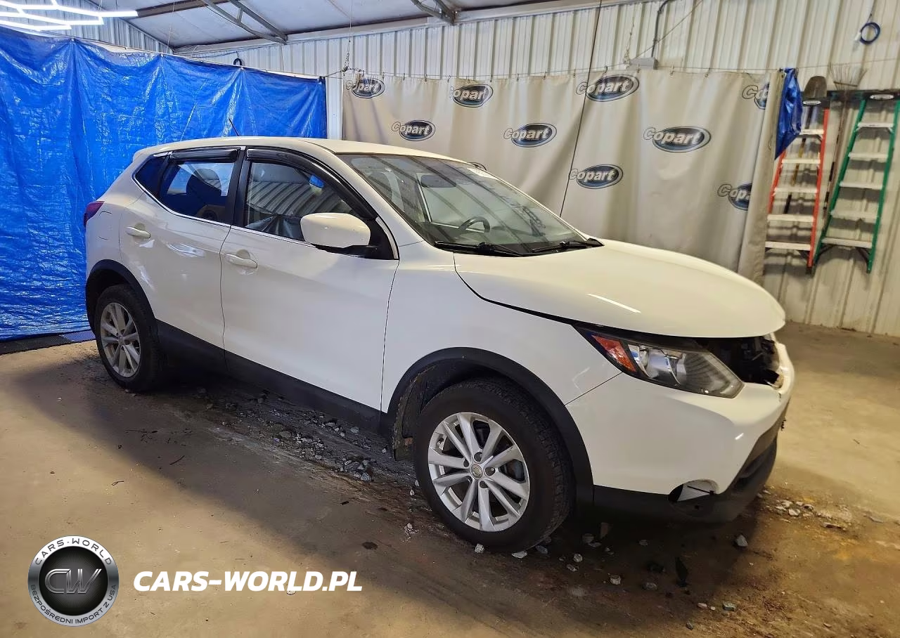 2018 Nissan Rogue Sport S VIN:JN1BJ1CP3JW191869 - 4