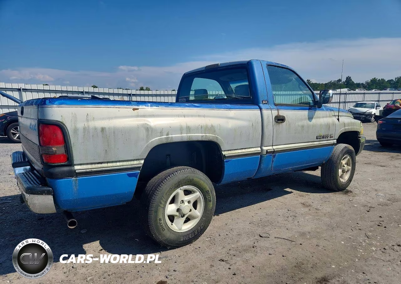 1996 Dodge Ram 1500 VIN:1B7HF16Y2TJ175112 - 3