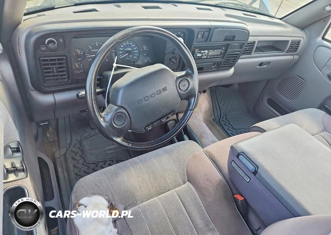 1996 Dodge Ram 1500 VIN:1B7HF16Y2TJ175112 - 8
