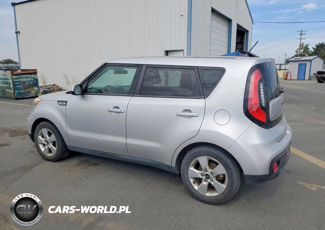 2018 Kia Soul Base VIN:KNDJN2A2XJ7582425 - 2