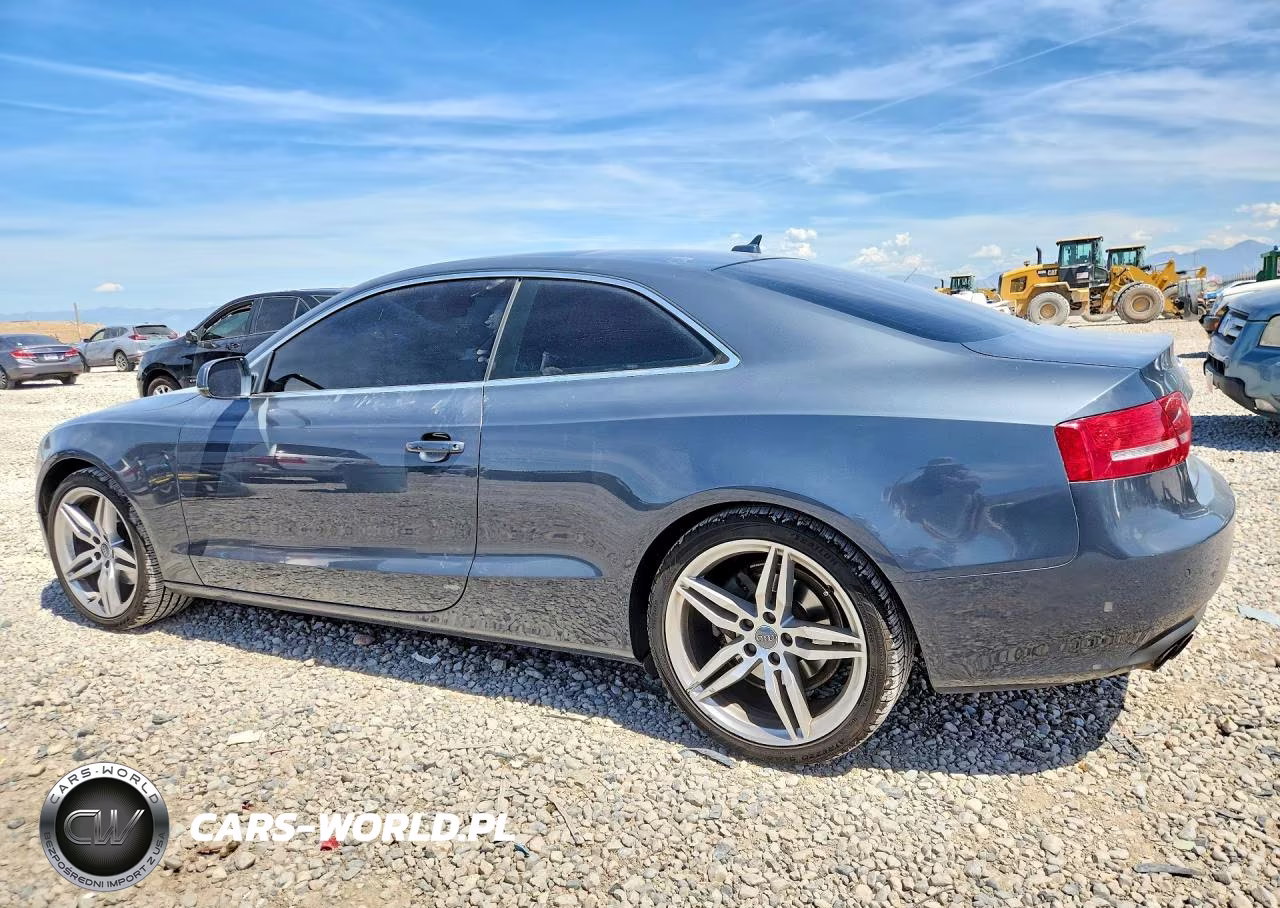 2011 Audi A5 Premium Plus VIN:WAULFAFR1BA004737 - 2