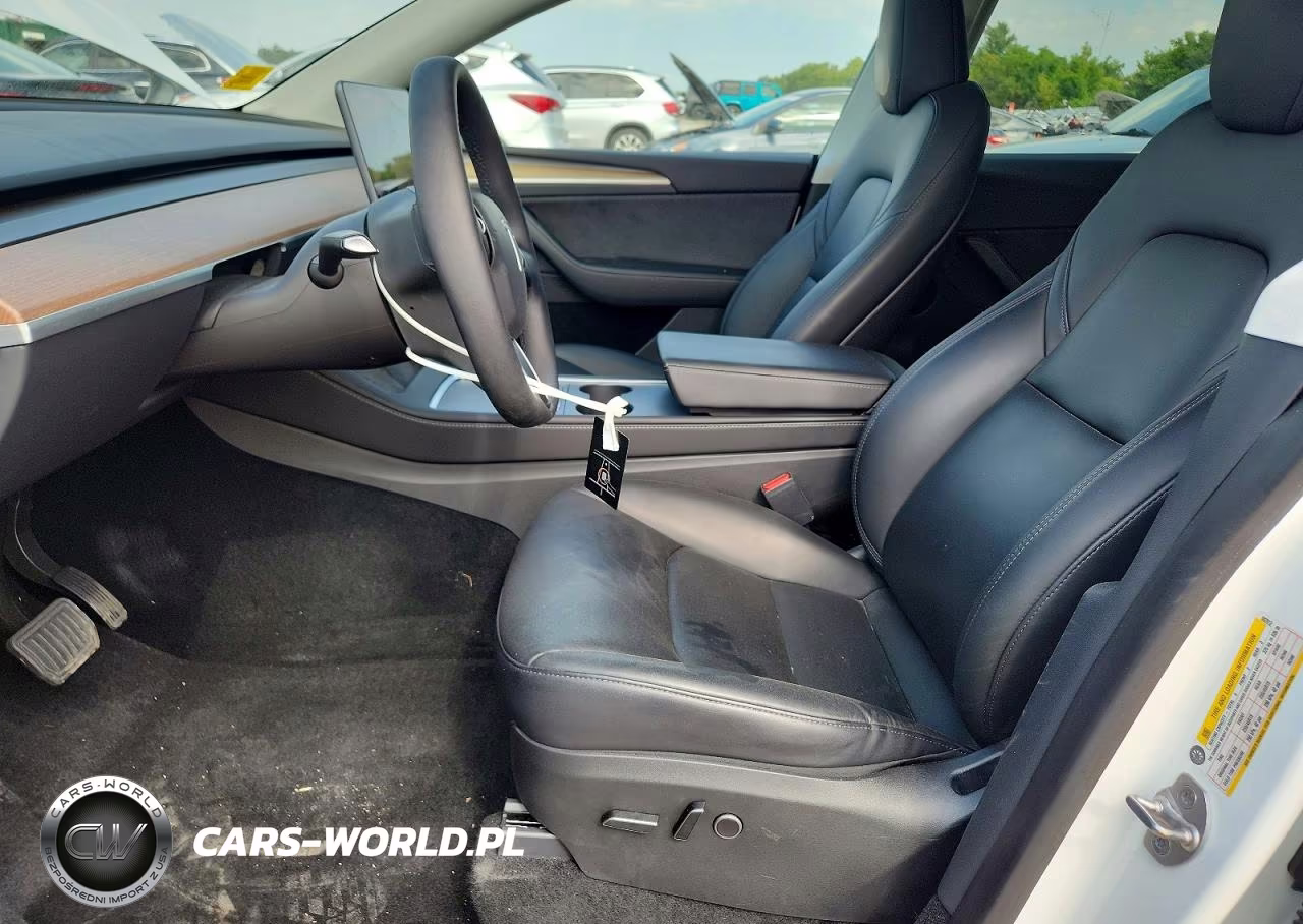 2023 Tesla Model Y VIN:7SAYGDEEXPA082812 - 7