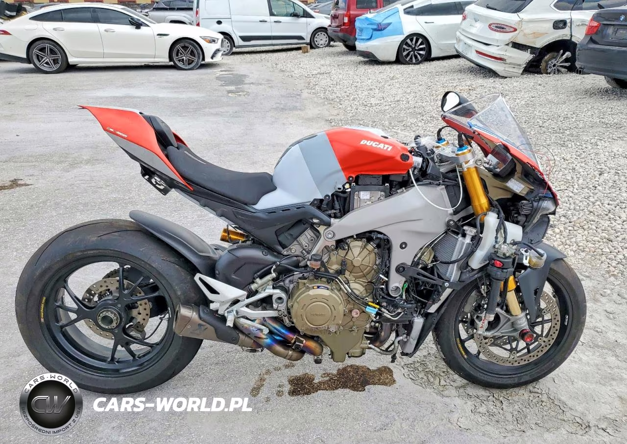 2019 Ducati Panigale V4 – zdjęcie 1 z 10
