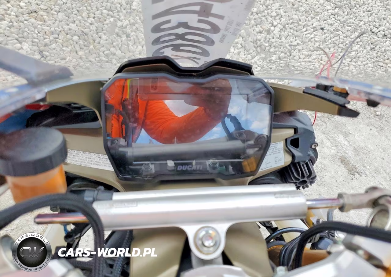 2019 Ducati Panigale V4 VIN:ZDMDAGNW9KB011109 - 7