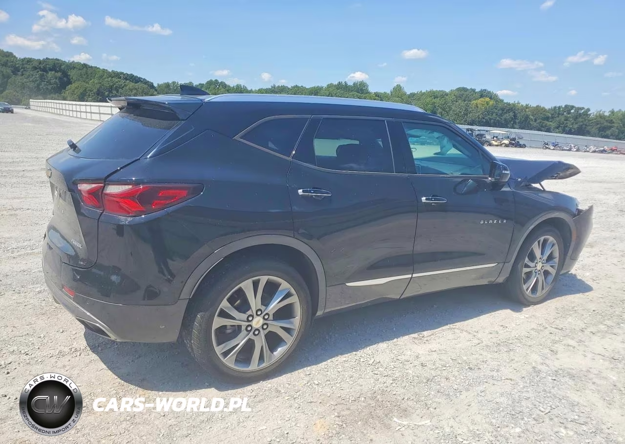 2022 Chevrolet Blazer Premier VIN:3GNKBFRS1NS159367 - 3