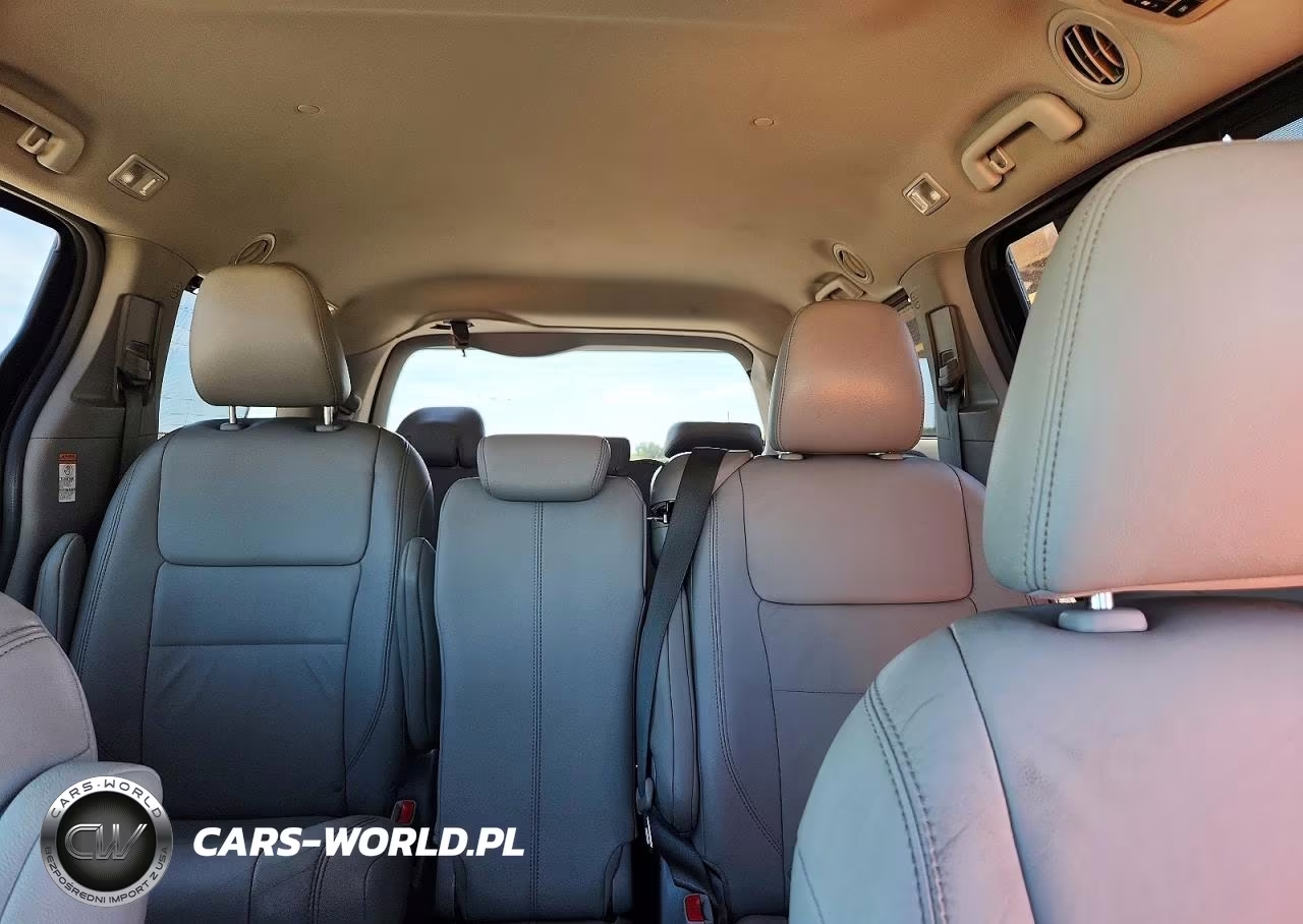 2015 Toyota Sienna Xle 8-Passenger VIN:5TDYK3DC2FS621541 - 10