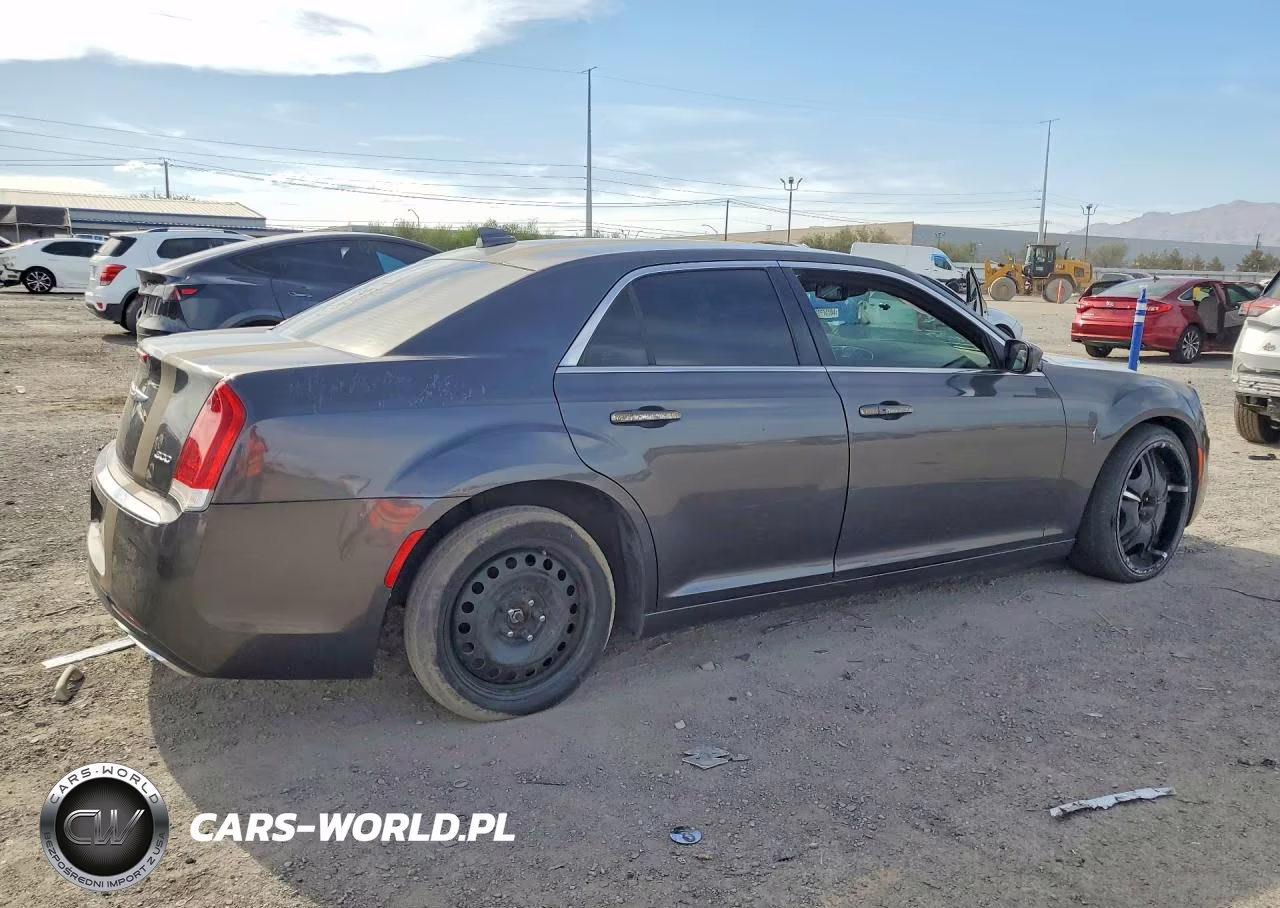 2016 Chrysler 300 Limited VIN:2C3CCAAG8GH141883 - 3