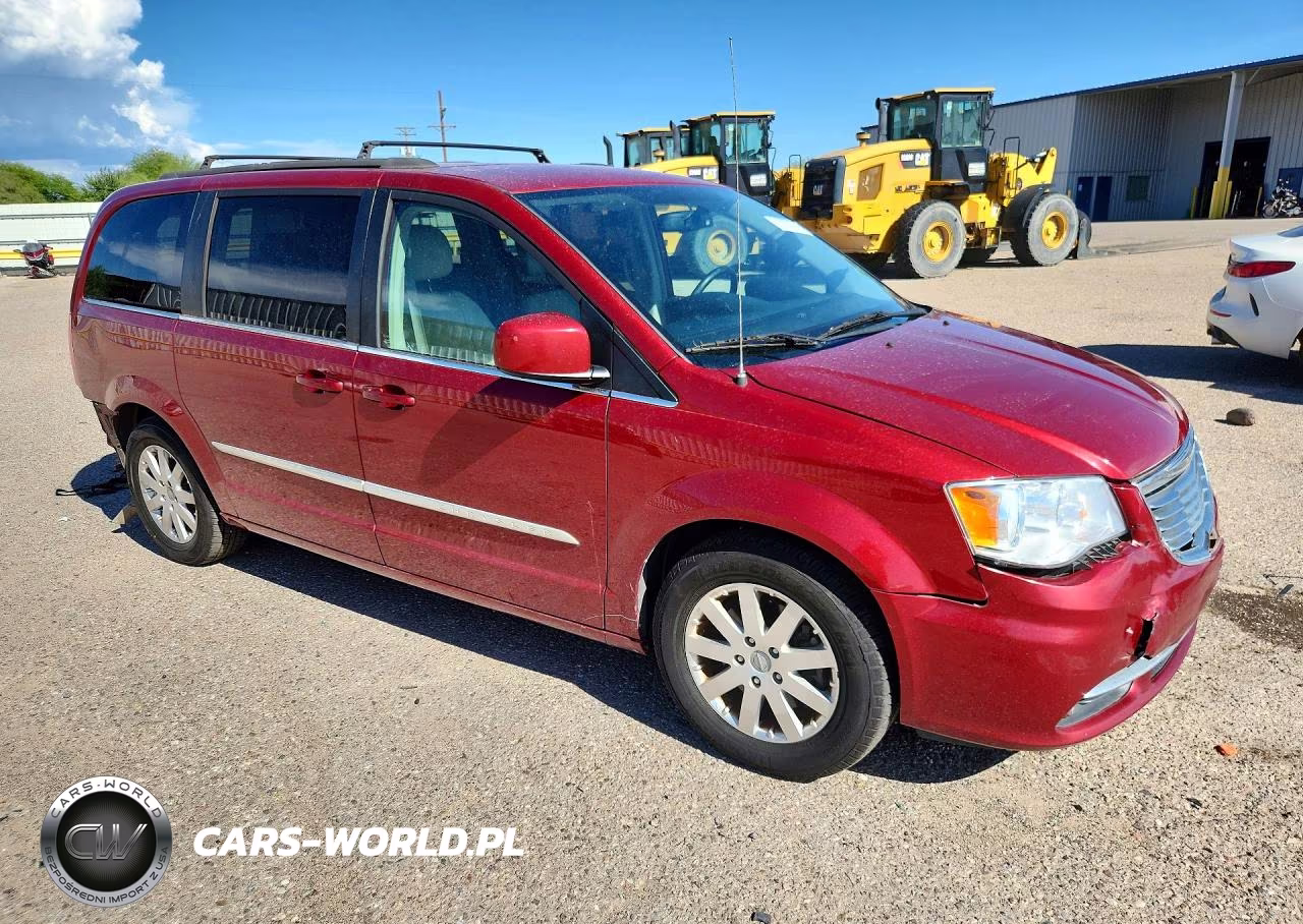 2015 Chrysler Town & Country Touring VIN:2C4RC1BG4FR676447 - 4
