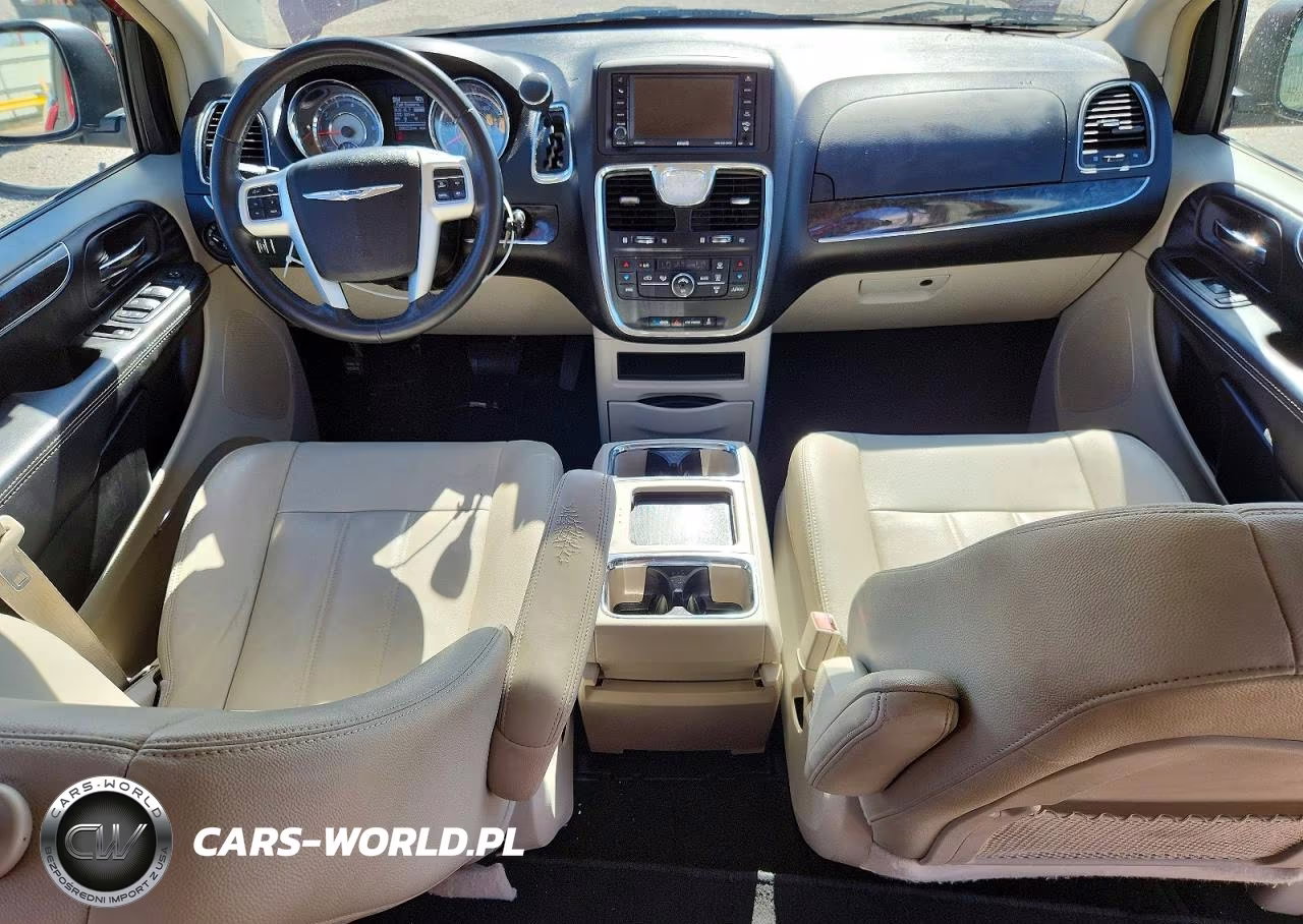 2015 Chrysler Town & Country Touring VIN:2C4RC1BG4FR676447 - 8