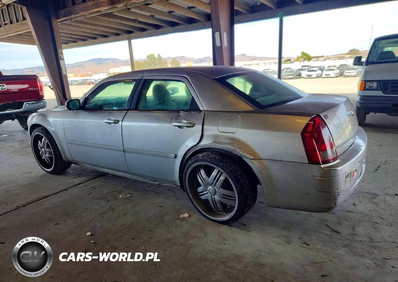 2006 Chrysler 300 VIN:2C3KA43R36H377101 - 2