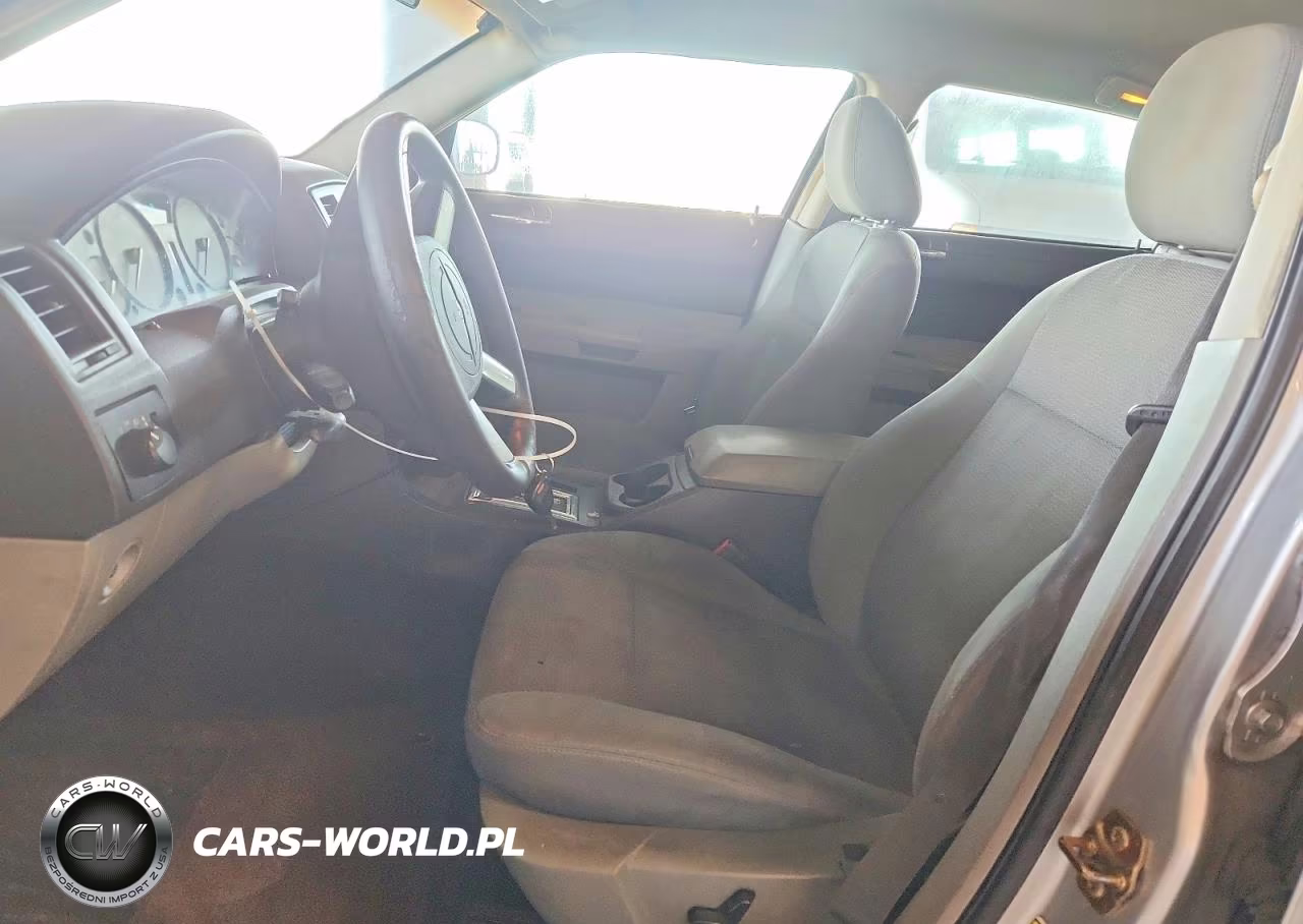 2006 Chrysler 300 VIN:2C3KA43R36H377101 - 7