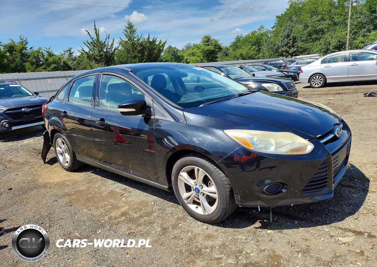 2013 Ford Focus Se VIN:1FADP3F2XDL216147 - 4