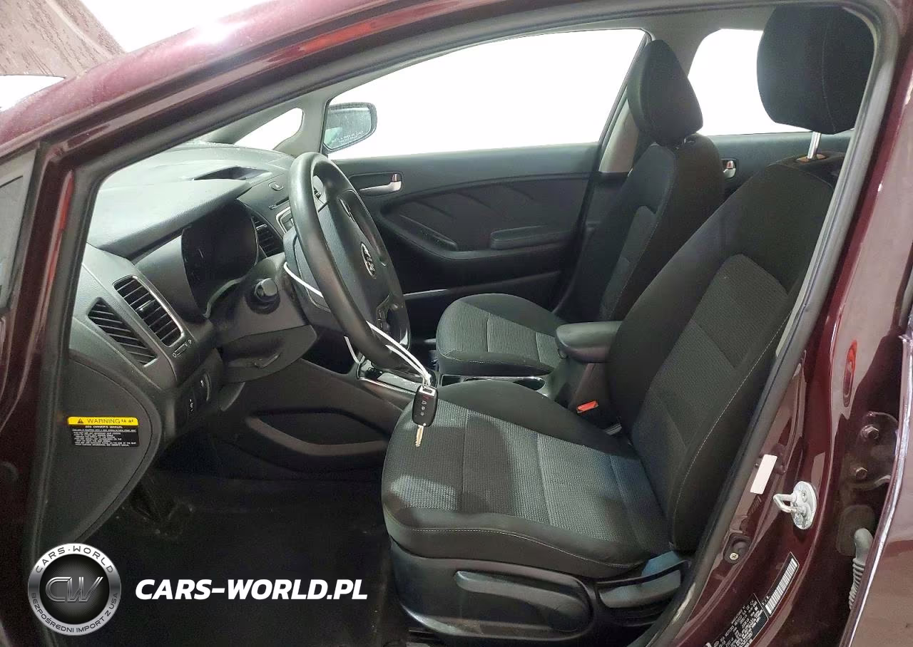 2018 Kia Forte Lx VIN:3KPFK4A75JE272897 - 7