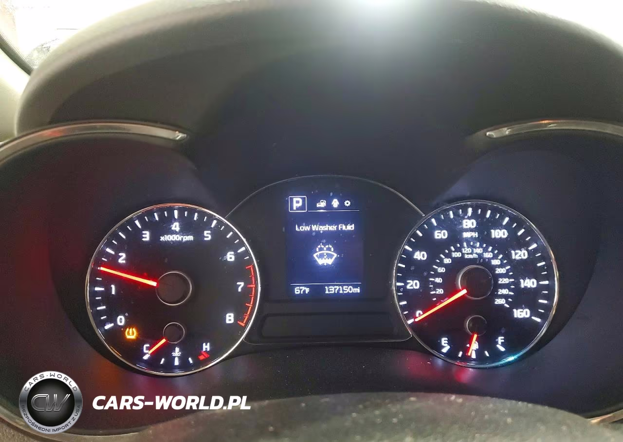 2018 Kia Forte Lx VIN:3KPFK4A75JE272897 - 9
