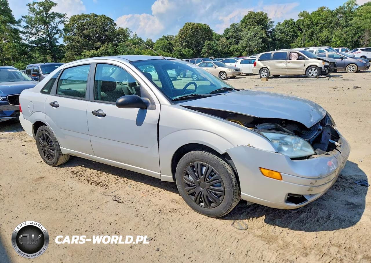 2005 Ford Focus Zx4 VIN:1FAFP34N95W236914 - 4