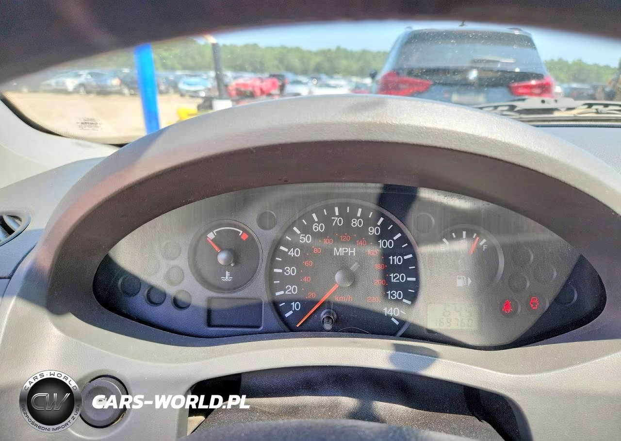 2005 Ford Focus Zx4 VIN:1FAFP34N95W236914 - 9