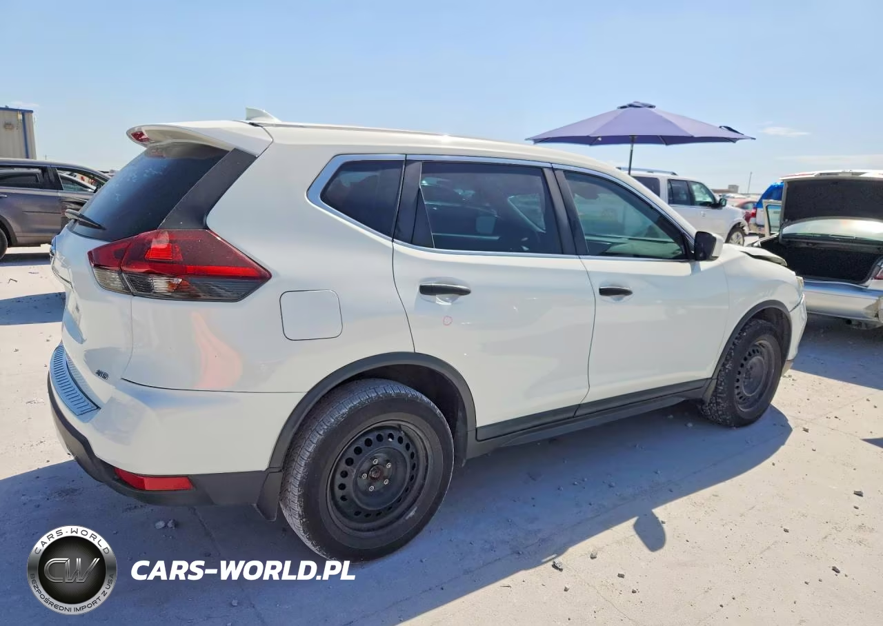 2020 Nissan Rogue S VIN:5N1AT2MV0LC763017 - 3