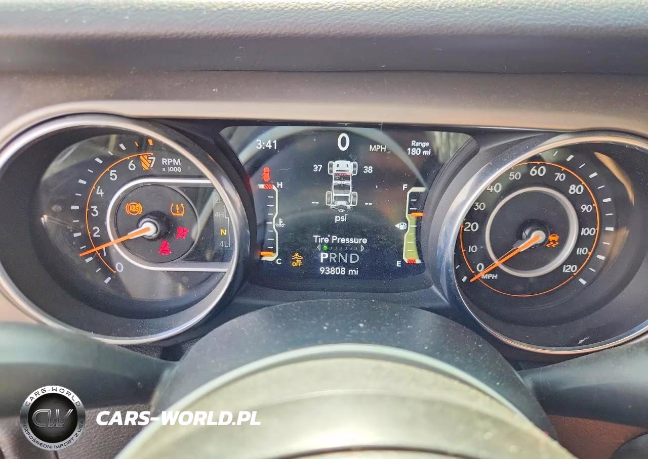 2020 Jeep Wrangler Unlimited Sport VIN:1C4HJXDG5LW293640 - 9