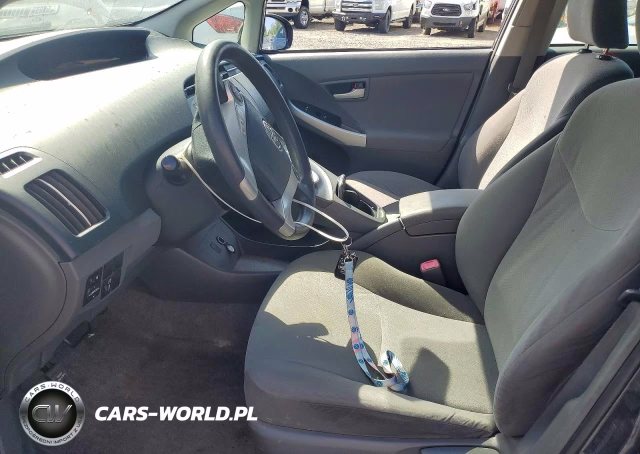 2011 Toyota Prius Three VIN:JTDKN3DU8B0316869 - 7