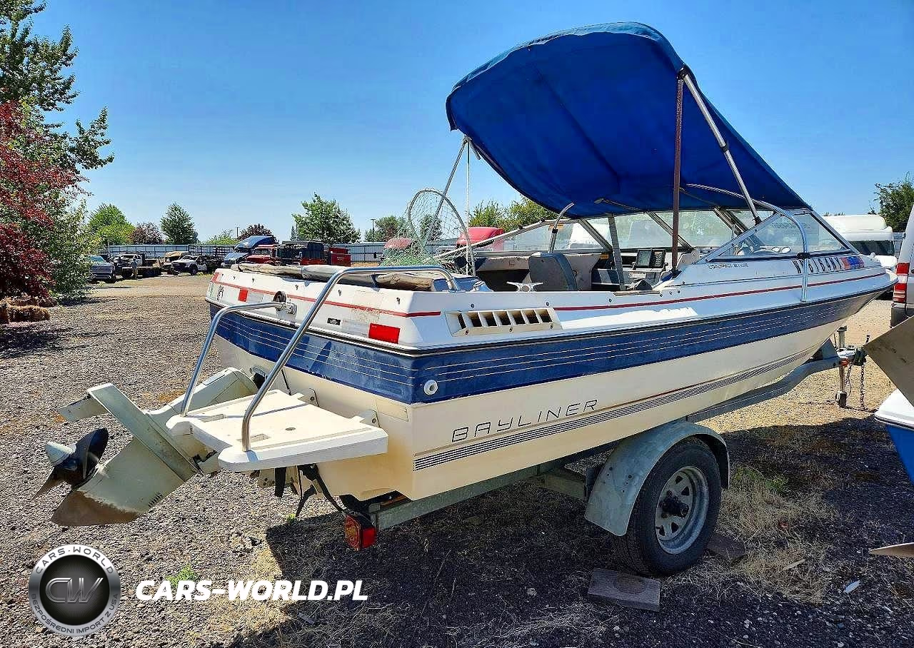 1985 Bayliner Boat VIN:BL3K65CXB585 - 4