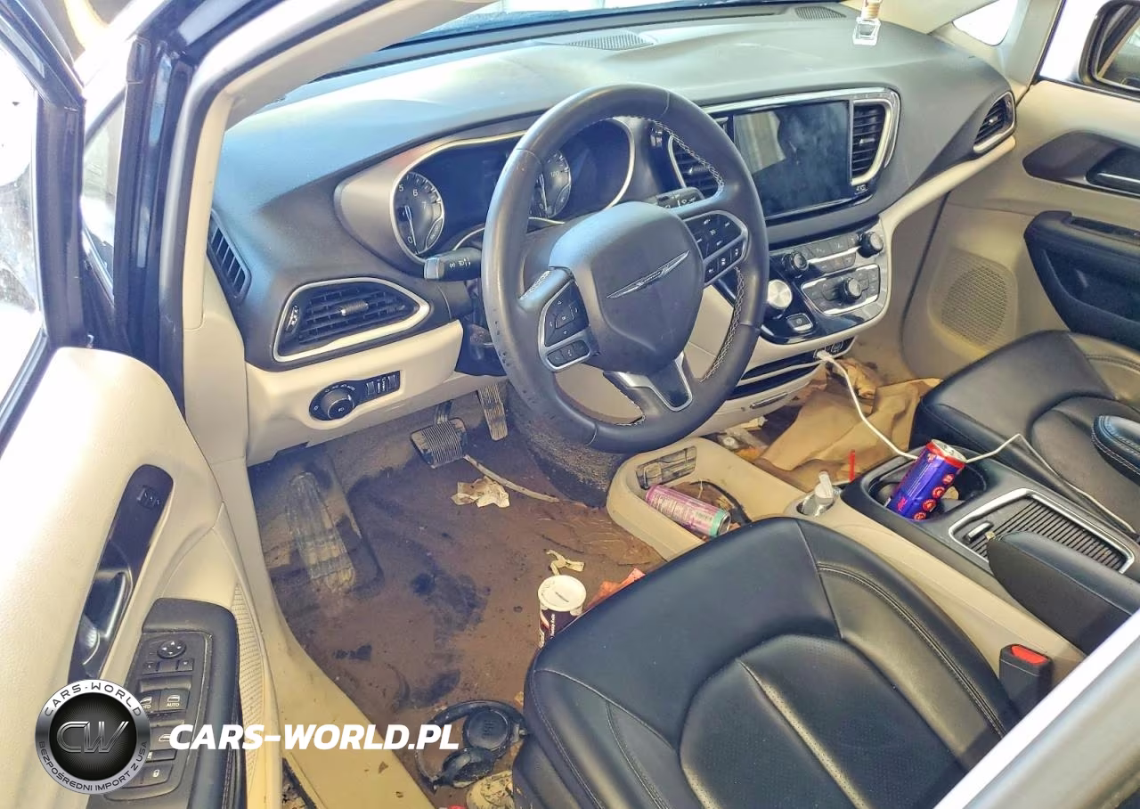 2023 Chrysler Pacifica Touring L VIN:2C4RC1BG4PR560313 - 8