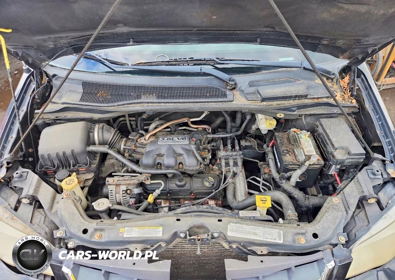 2010 Chrysler Town & Country Touring VIN:2A4RR5D10AR198674 - 12