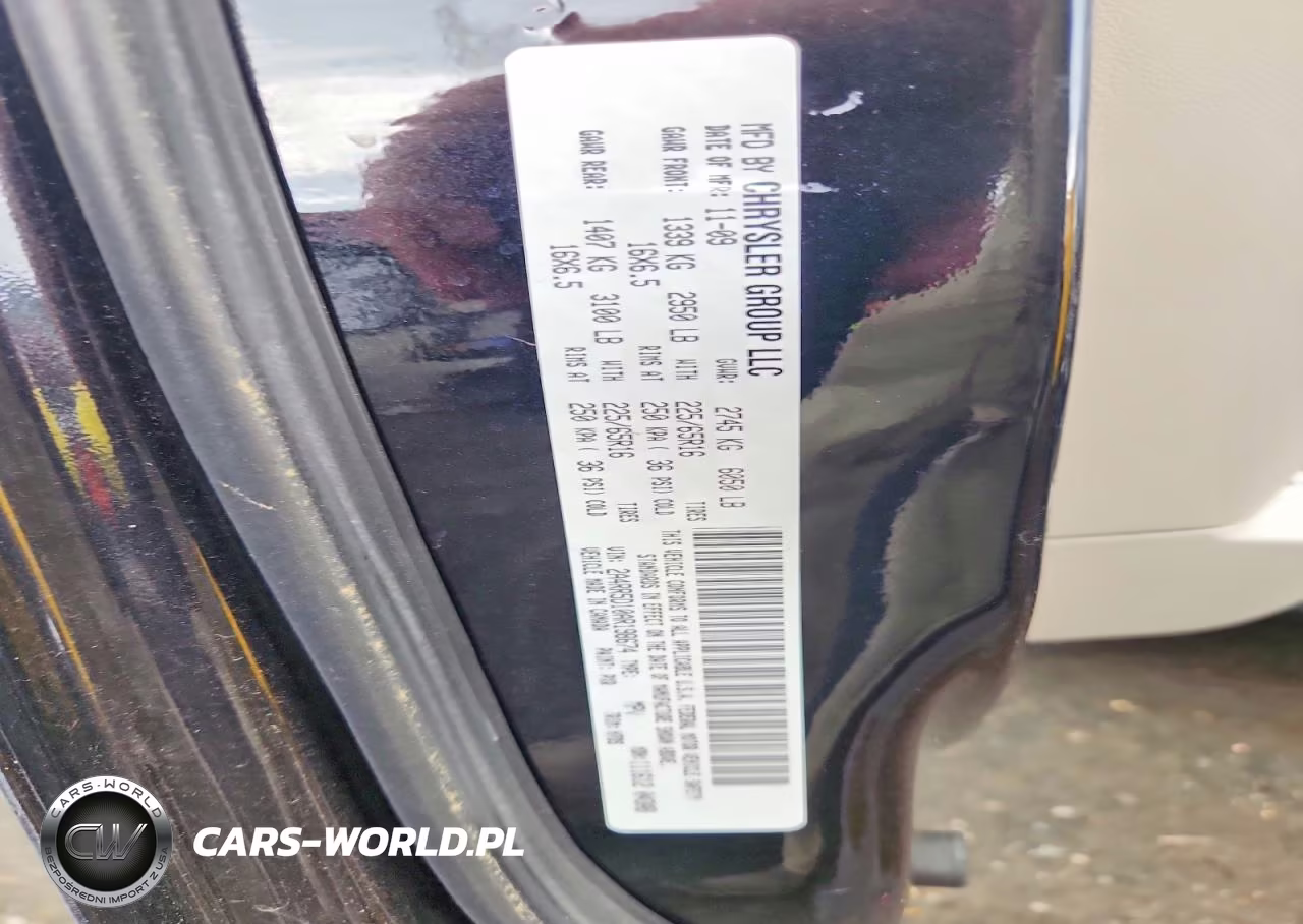 2010 Chrysler Town & Country Touring VIN:2A4RR5D10AR198674 - 13