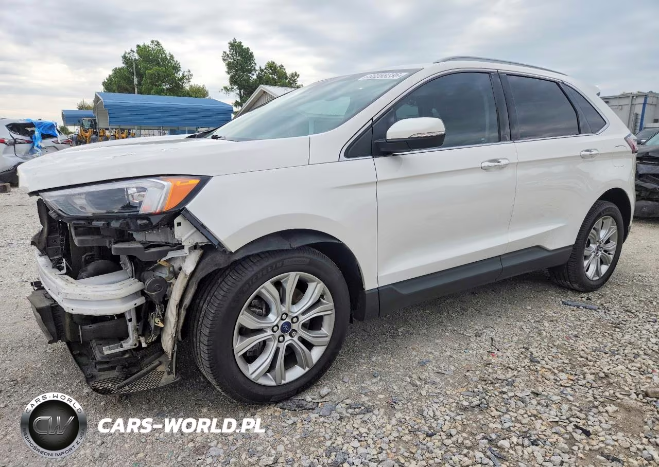 2022 Ford Edge Titanium