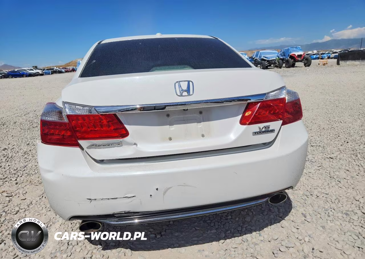 2015 Honda Accord Touring VIN:1HGCR3F91FA004086 - 6