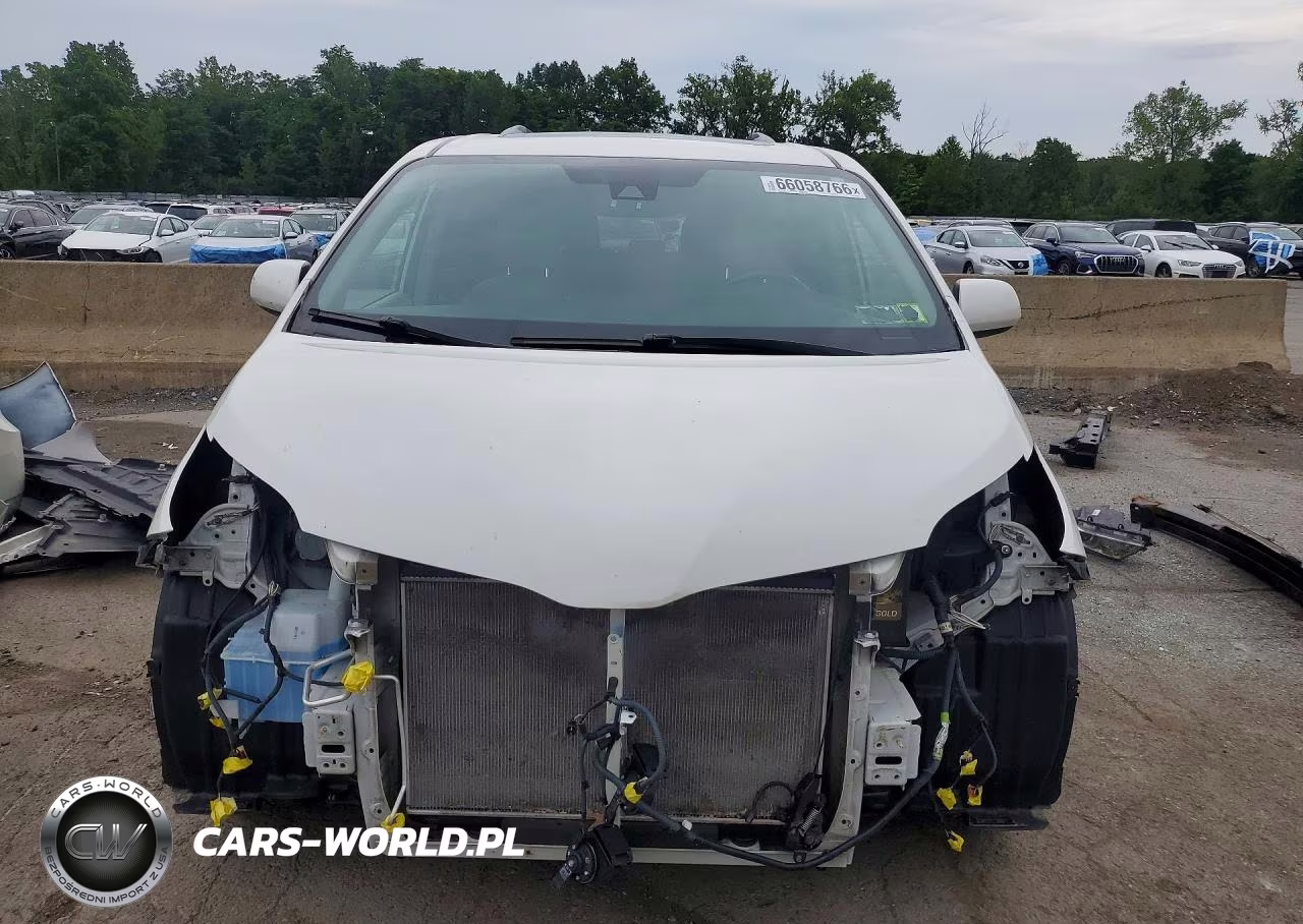 2020 Toyota Sienna Xle 7-Passenger VIN:5TDDZ3DC6LS242077 - 5