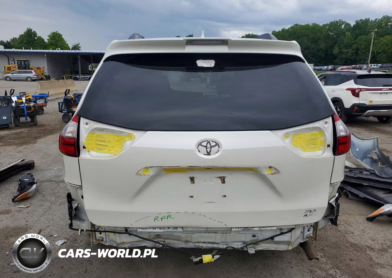 2020 Toyota Sienna Xle 7-Passenger VIN:5TDDZ3DC6LS242077 - 6