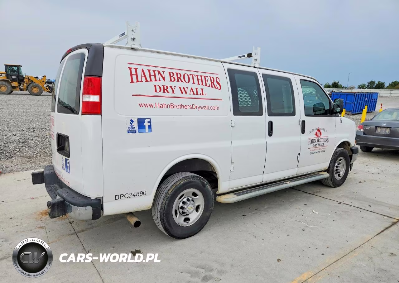 2022 Chevrolet Express G2500 VIN:1GCWGAFP7N1179915 - 3