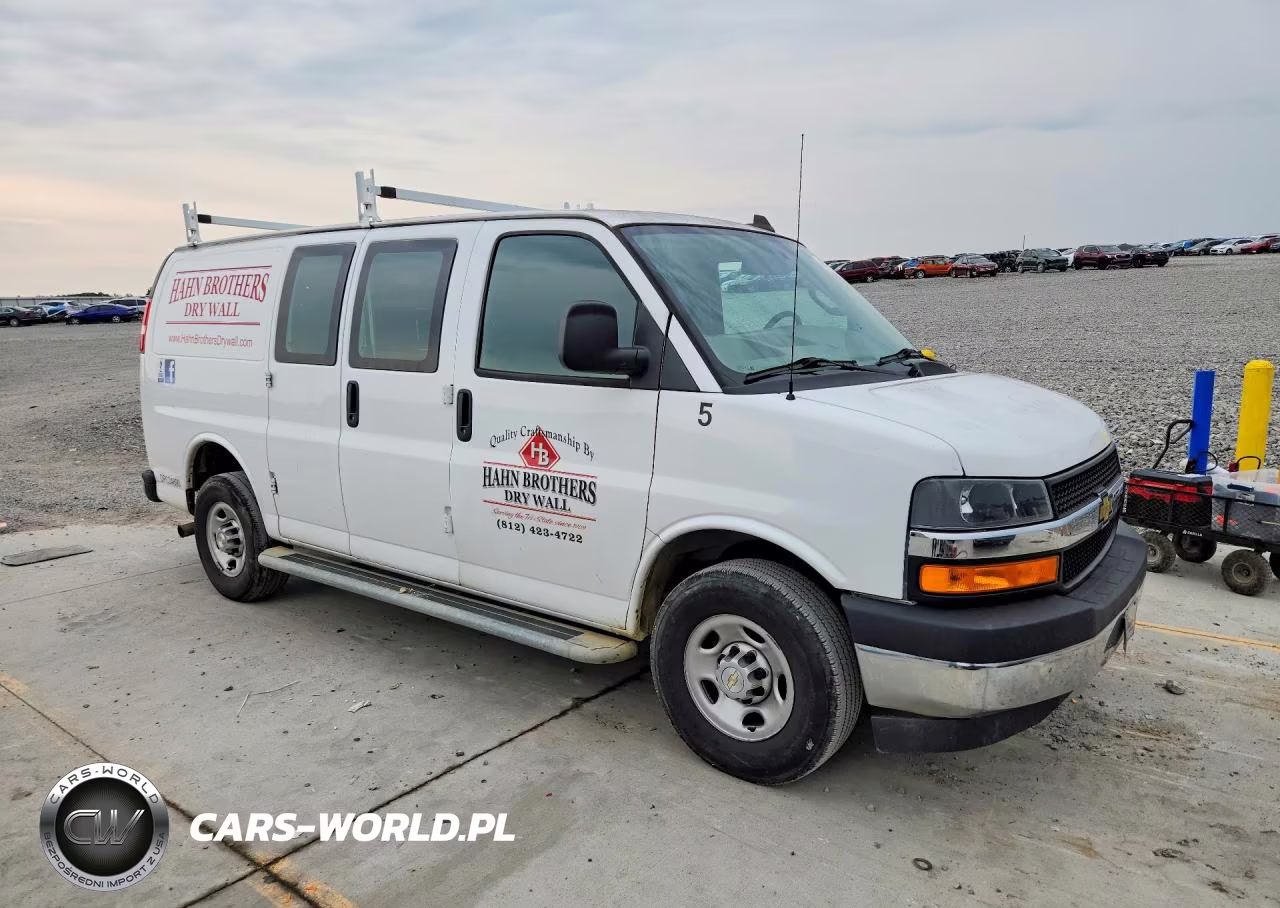2022 Chevrolet Express G2500 VIN:1GCWGAFP7N1179915 - 4