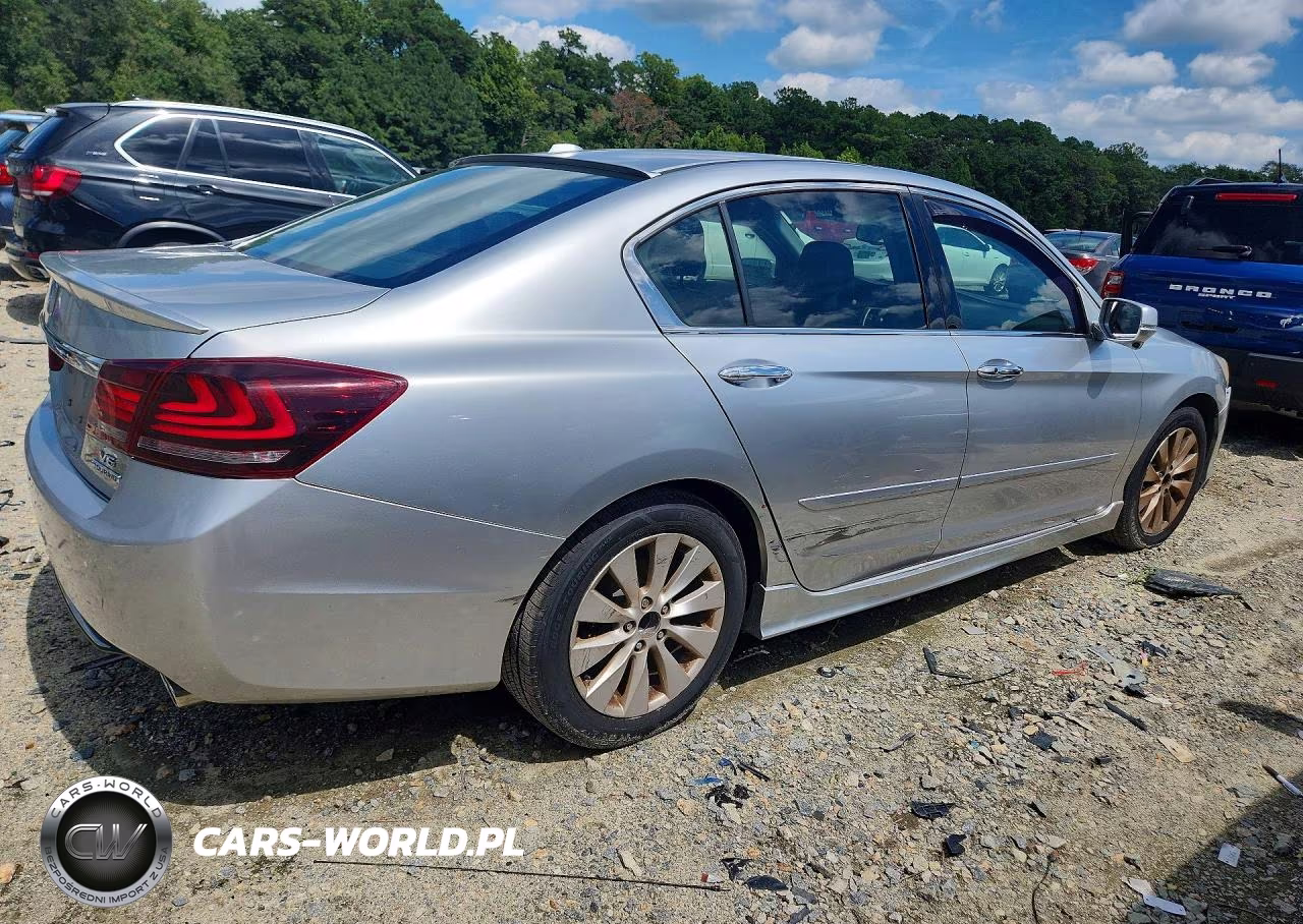 2014 Honda Accord Touring VIN:1HGCR3F91EA043646 - 3