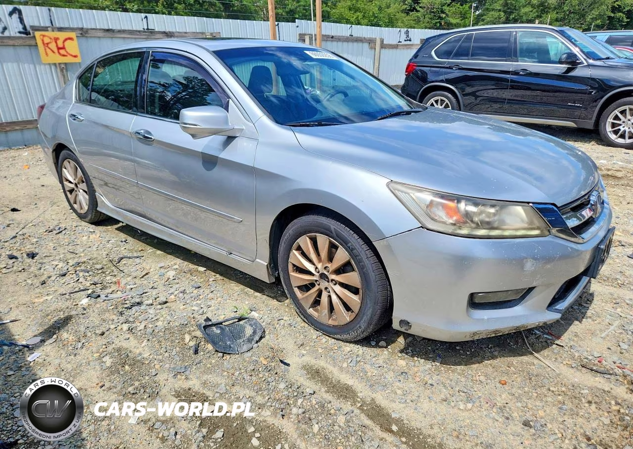 2014 Honda Accord Touring VIN:1HGCR3F91EA043646 - 4